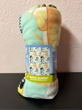 Bluey Family Travel Blanket Plush Throw 40x50 NWT Kids Blanket
